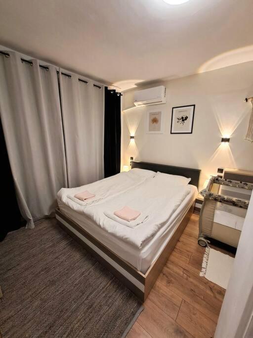 White House Apartments Haskovo Esterno foto